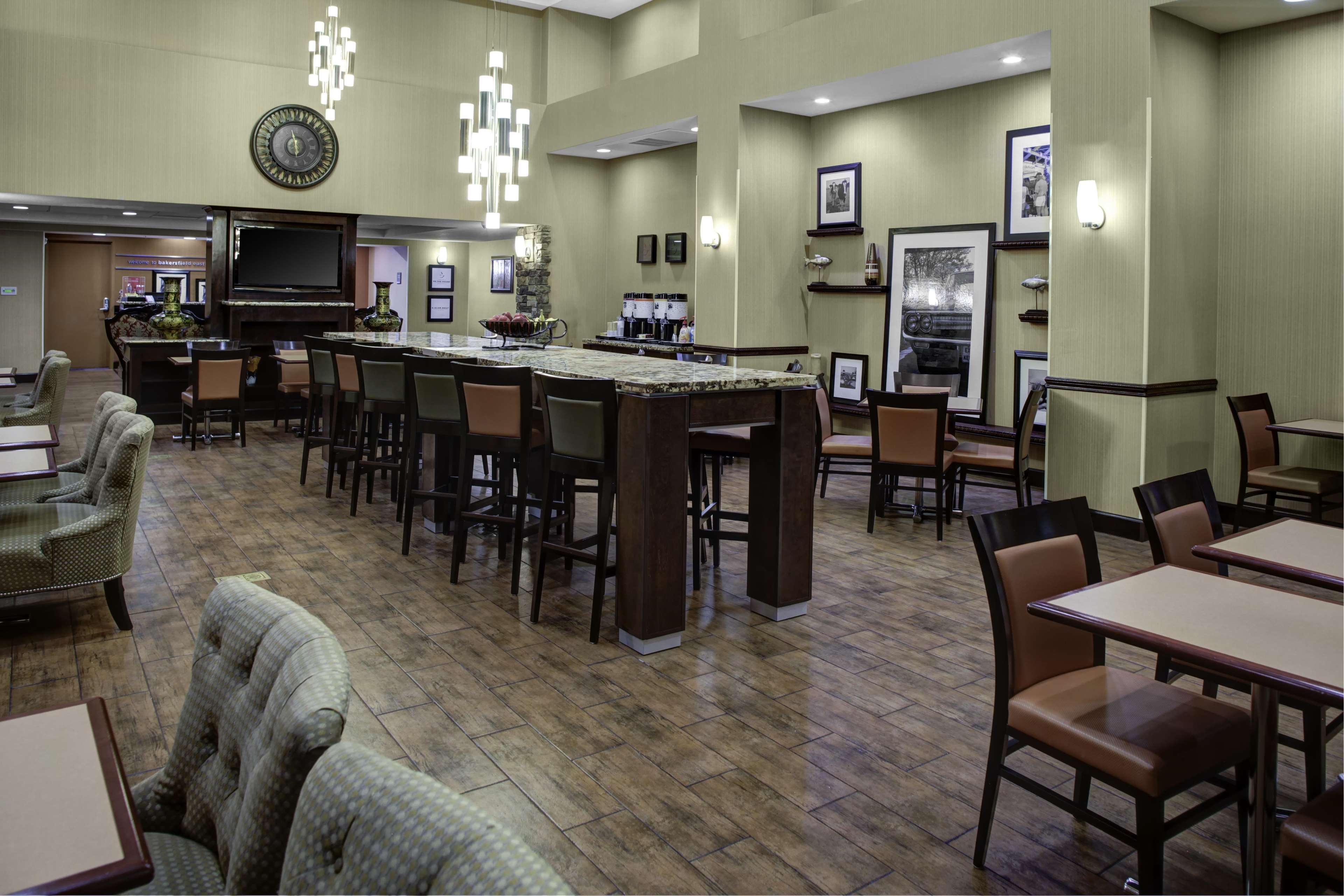 Hampton Inn And Suites Bakersfield / Highway 58 Exteriér fotografie