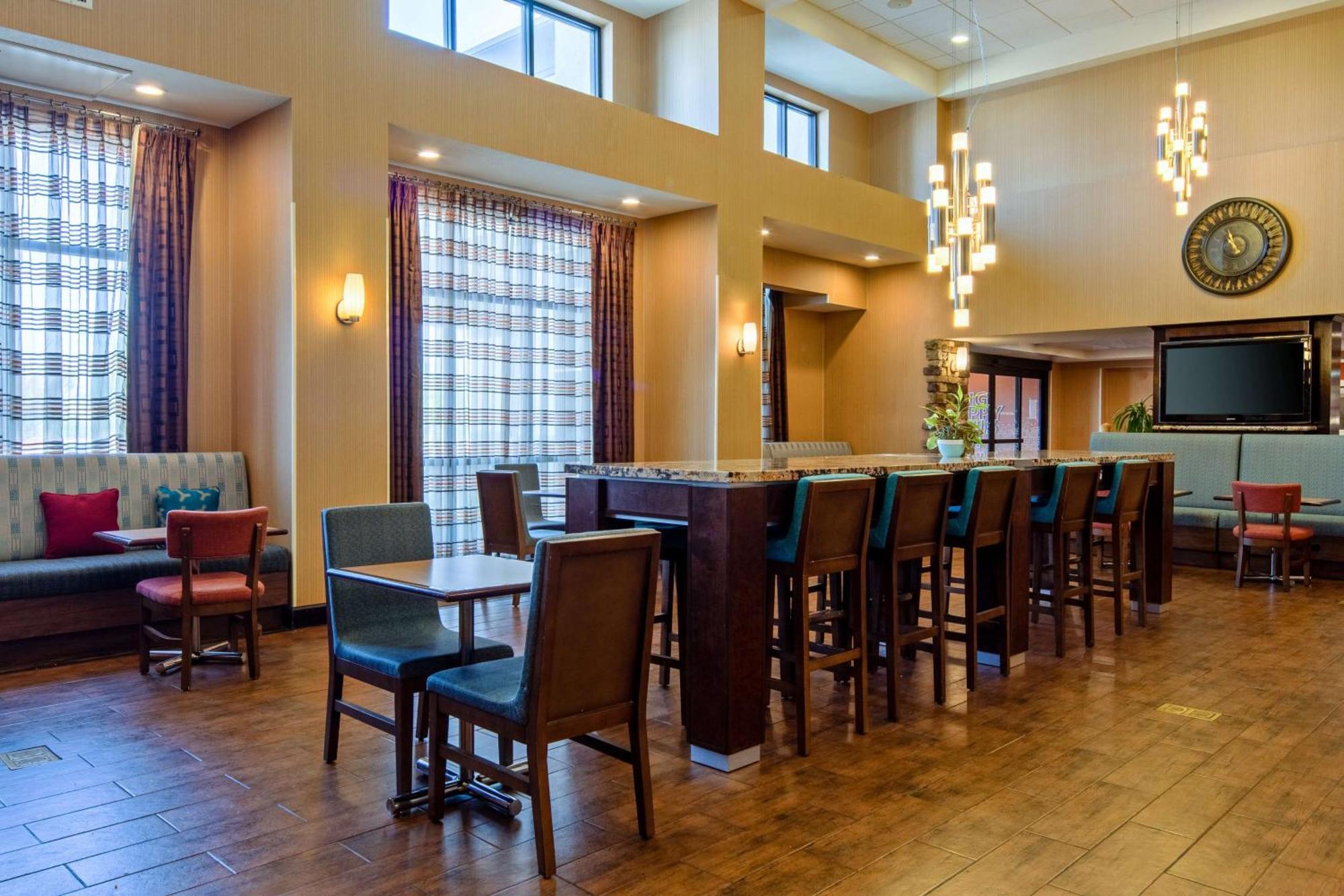 Hampton Inn And Suites Bakersfield / Highway 58 Exteriér fotografie